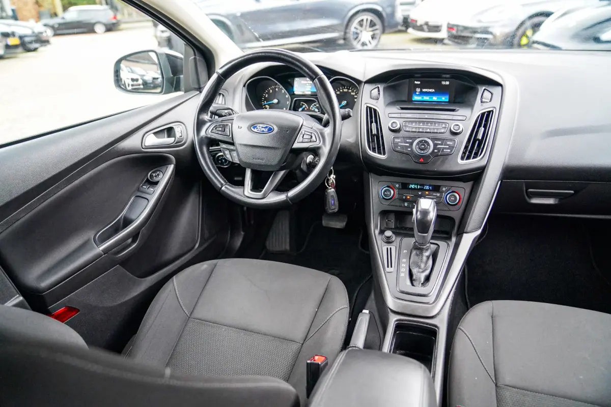 1.6 TI-VCT Titanium | Cruise Control | AC | Multimedia