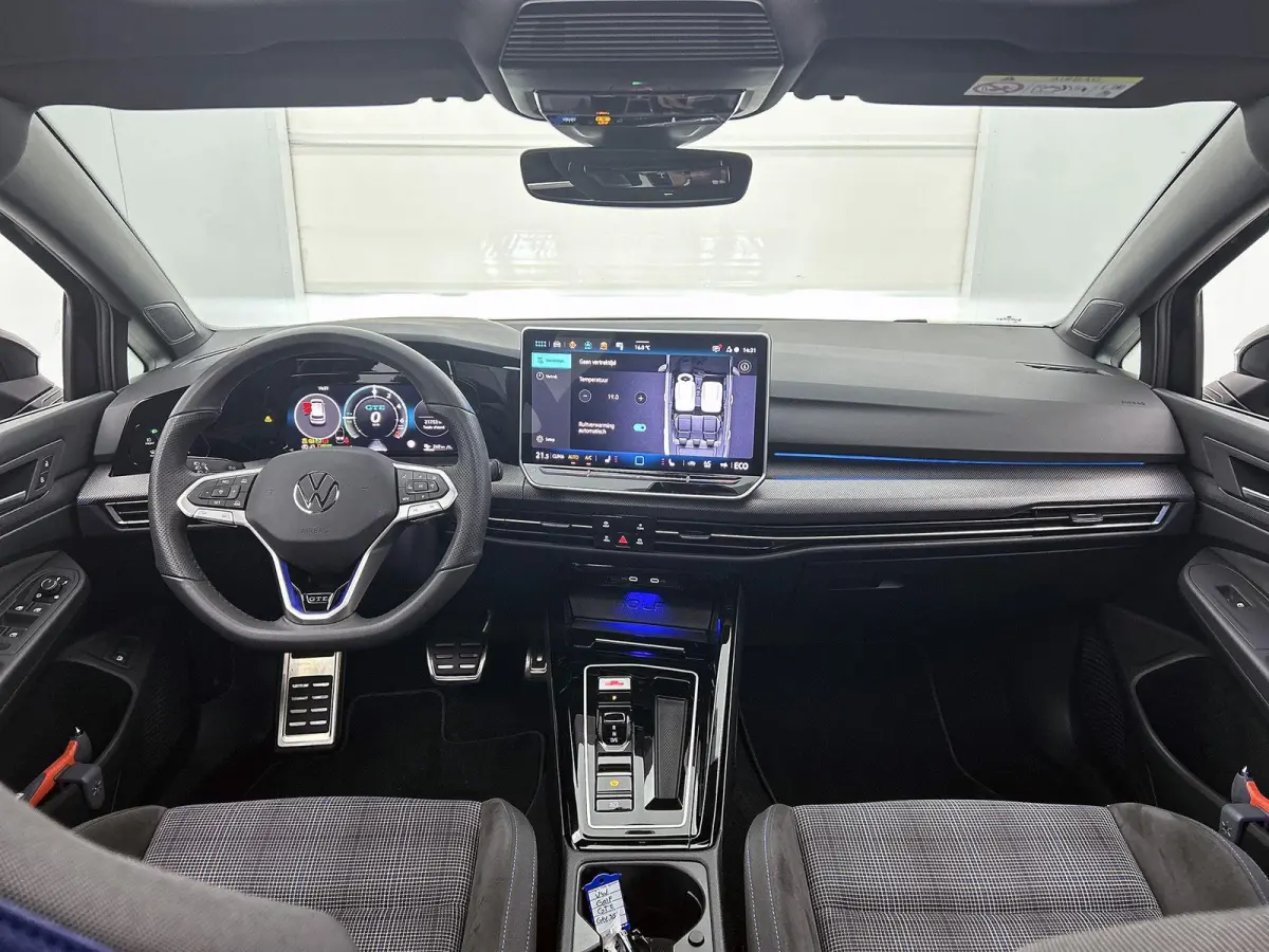 1.5 eHybrid GTE | 272 PK | SoH 99.4% | Automaat | Panoramadak | Navigatie | Apple Carplay / Android Auto | Trekhaak Inklapbaar | Digital Cockpit | Advanced Keyless | Heads-up Display | Stoel