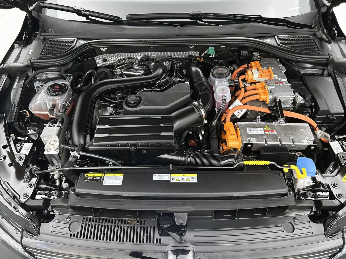 1.5 eHybrid GTE | 272 PK | SoH 99.4% | Automaat | Panoramadak | Navigatie | Apple Carplay / Android Auto | Trekhaak Inklapbaar | Digital Cockpit | Advanced Keyless | Heads-up Display | Stoel