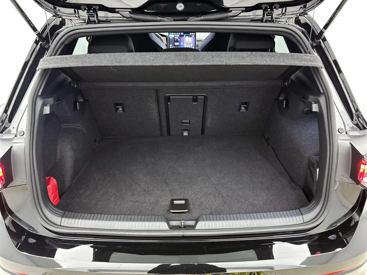 1.5 eHybrid GTE | 272 PK | SoH 99.4% | Automaat | Panoramadak | Navigatie | Apple Carplay / Android Auto | Trekhaak Inklapbaar | Digital Cockpit | Advanced Keyless | Heads-up Display | Stoel