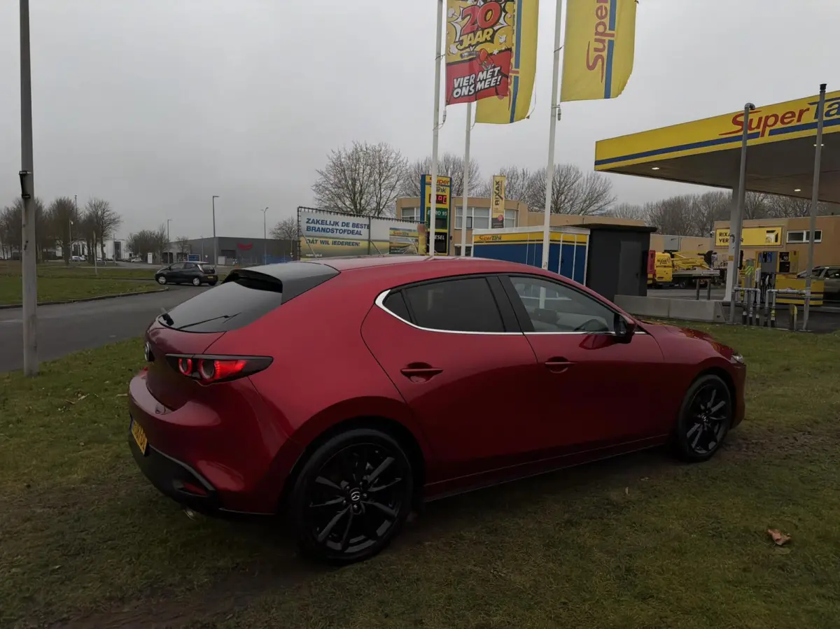 2.0 e-SkyActiv-X M Hybrid 180 Luxury - FULL OPTIONS!