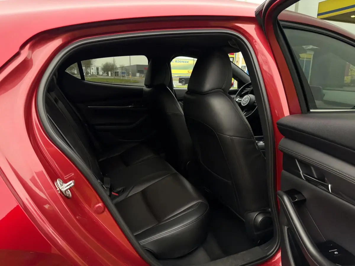 2.0 e-SkyActiv-X M Hybrid 180 Luxury - FULL OPTIONS!