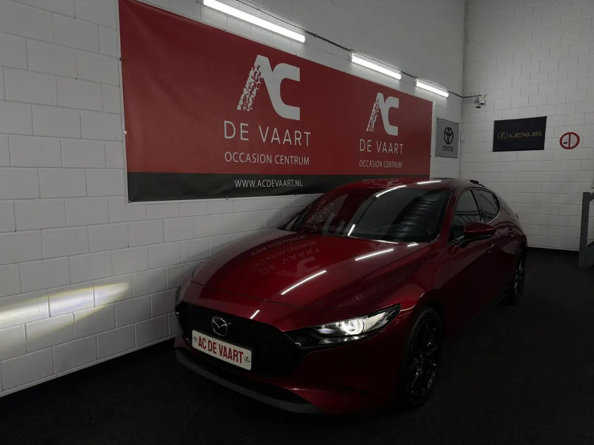 2.0 e-SkyActiv-X M Hybrid 180 Luxury - FULL OPTIONS!