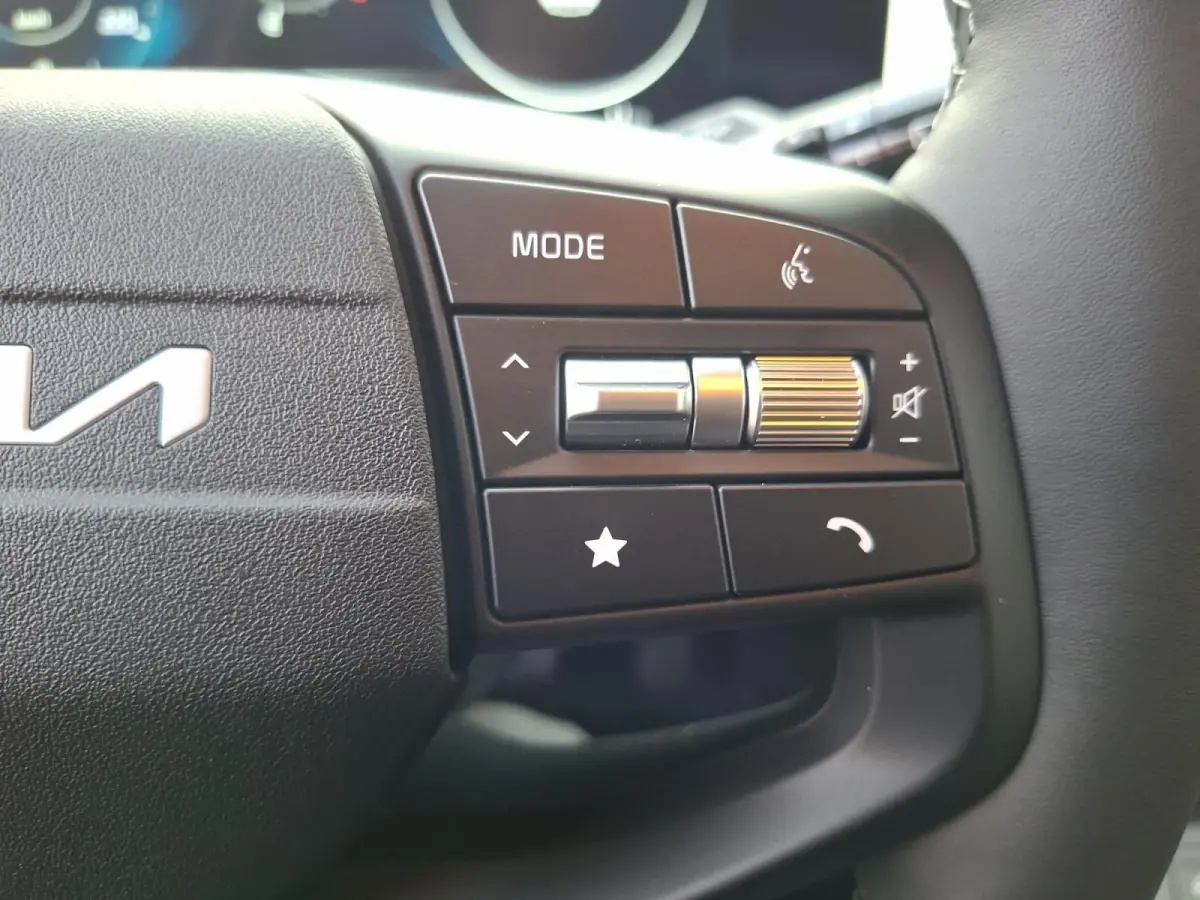 1.0 T-GDi MHEV ExecutiveLine AUTOMAAT | STOELVERWARMING & STUURVERWARMING | DODE HOEK DETECTIE | 115 PK | RESTERENDE FABRIEKSGARANTIE TM 2036