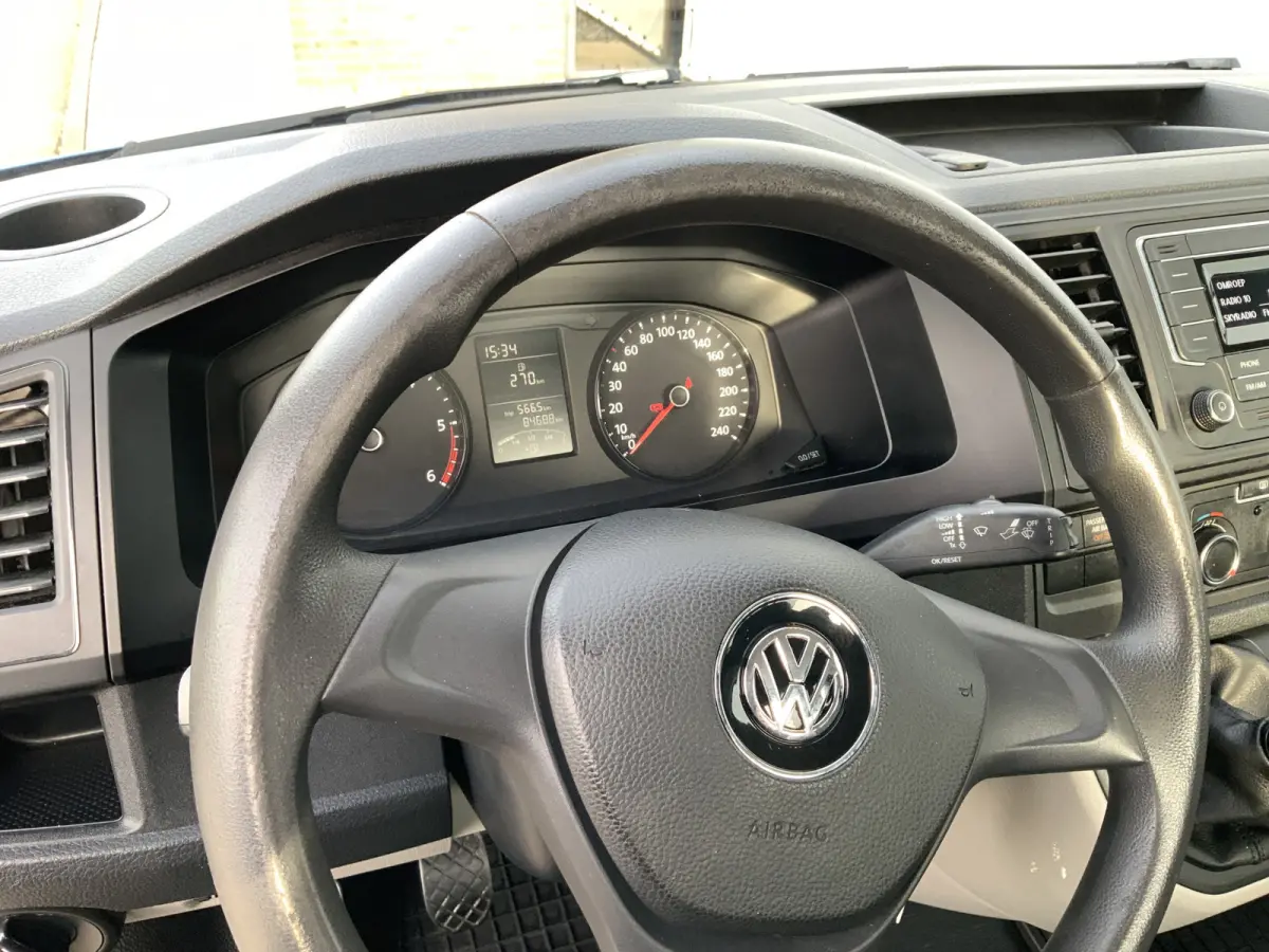 2.0 TDI L1H1 Trendline Airco 3 Zits Trekhaak 2200 kg Bakmaat L.255/B.195/H.0.40 CM Euro 6