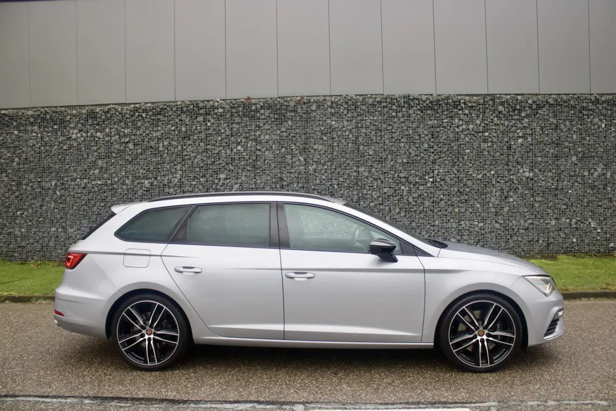 CUPRA 300 4DRIVE | Pano - Beats - Brembo - ACC