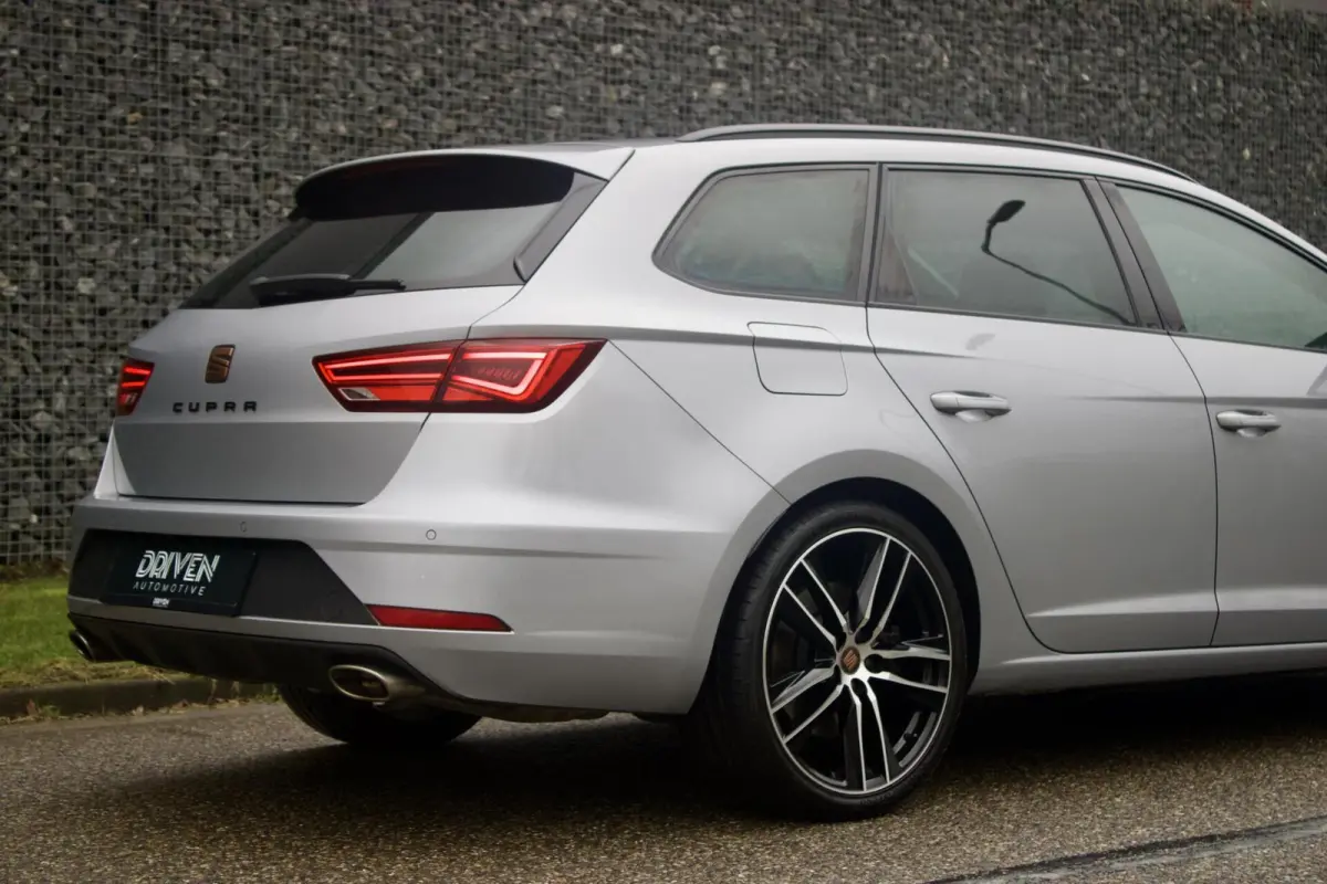 CUPRA 300 4DRIVE | Pano - Beats - Brembo - ACC