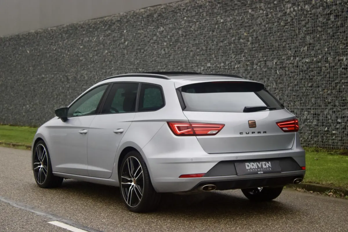 CUPRA 300 4DRIVE | Pano - Beats - Brembo - ACC