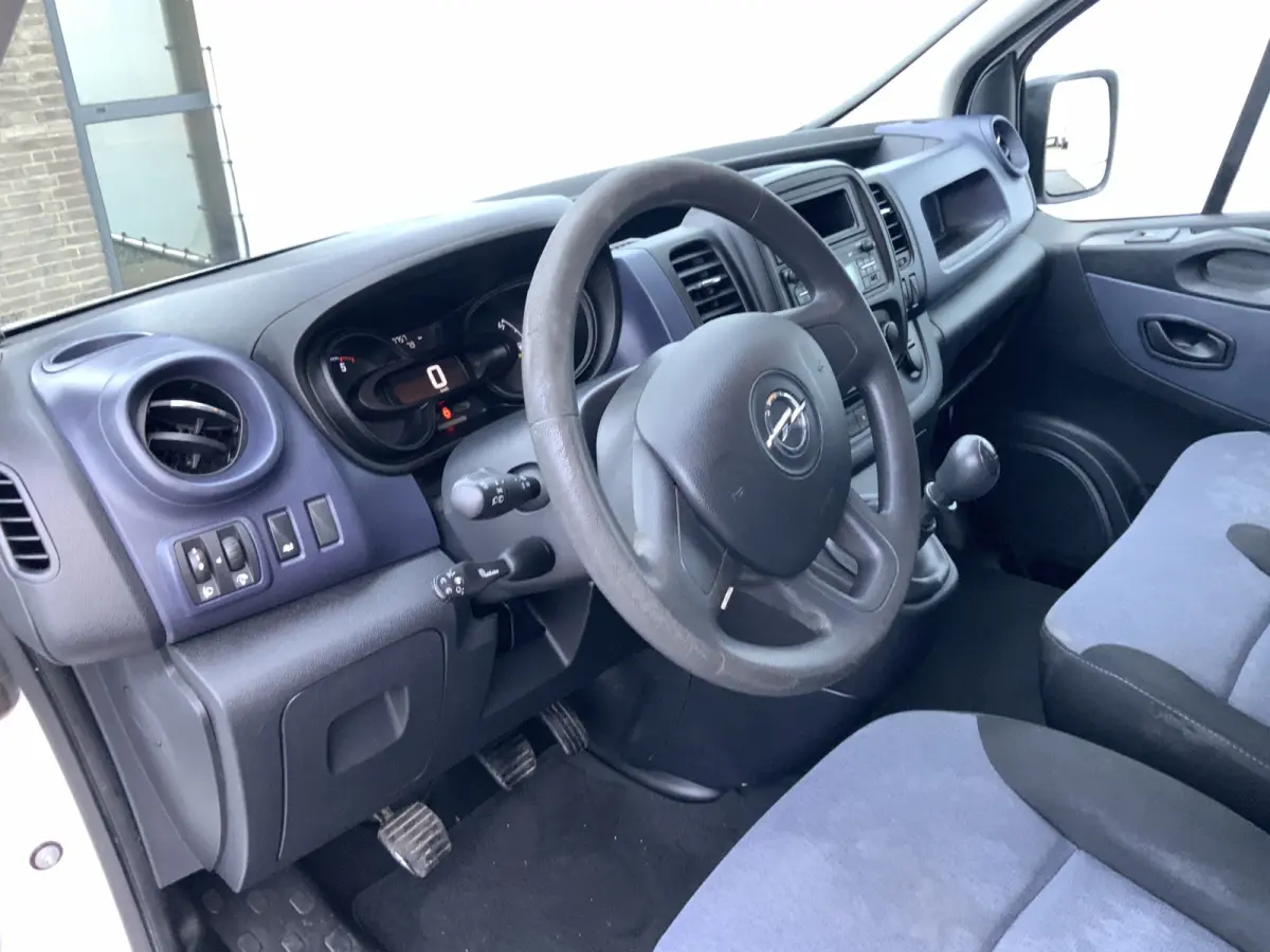 1.6 CDTI L1H1 Selection Airco Cruise 3 Zits Dakdrager Trekhaak 2000 kg Euro 5