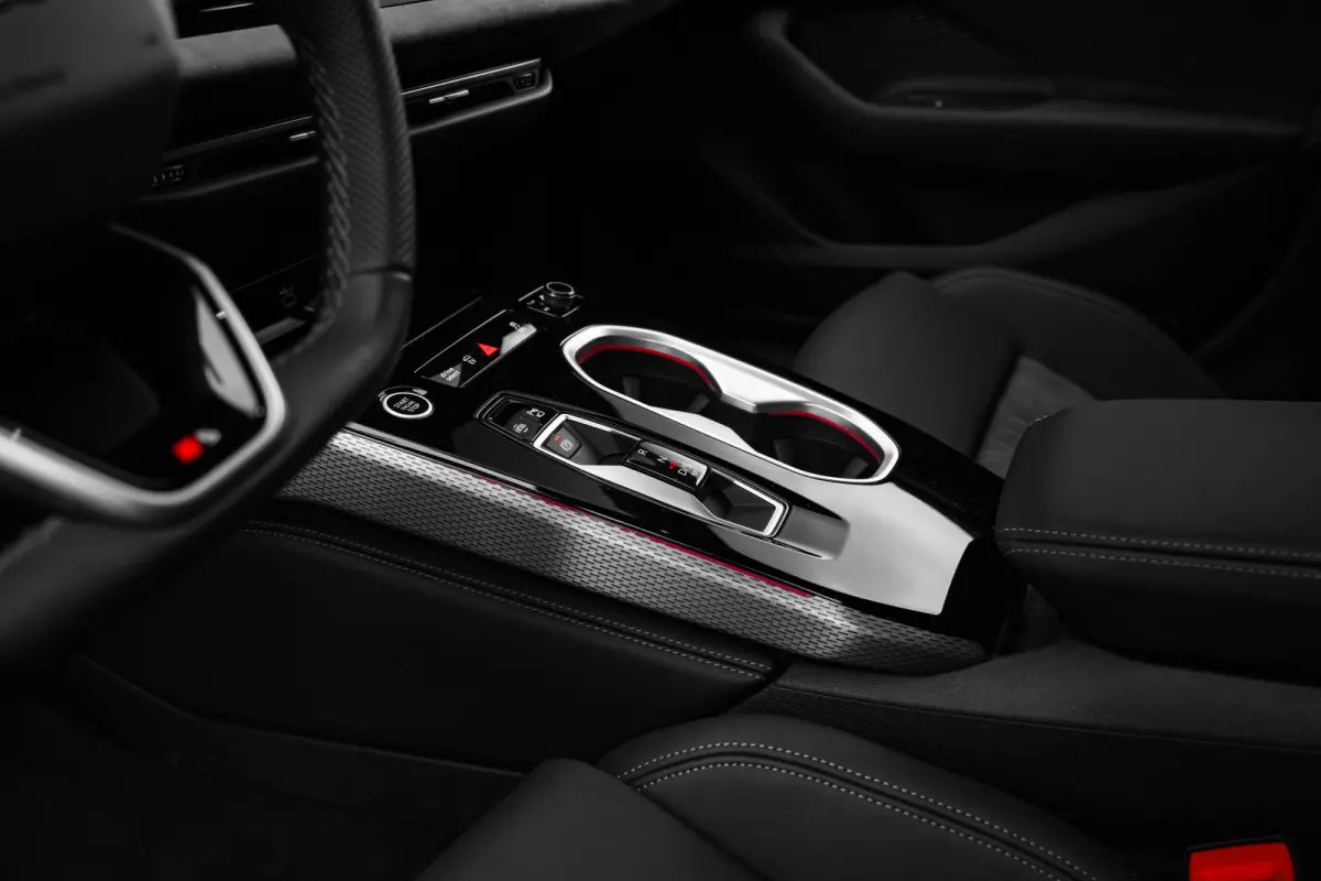 2.0 e-hybrid quattro S edition 299 PK | 360 Camera | Trekhaak | Vierwiel Besturing |  Voorstoelen Verwarmd + Elektr. verstelbaar  | Premium Sportstoelen |