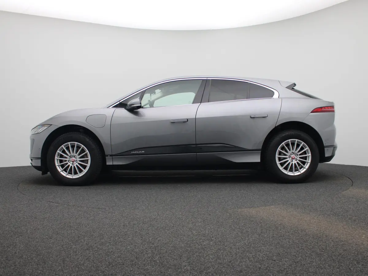 EV400 AWD S AUTOMAAT | 87,5 % SOH | NAVIGATIE | CAMERA | HEAD-UP | LEDER | STOELVERWARMING VOOR & ACHTER | CLIMA | ADAPTIEVE CRUISE | DAB | LMV | PDC | 12 MAANDEN BOVAG GARANTIE |