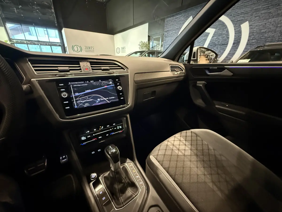 1.4 TSI eHybrid R-Line Business+ |PHEV|NAVI|CarPlay|Elek.Achterklep|IQ Light|