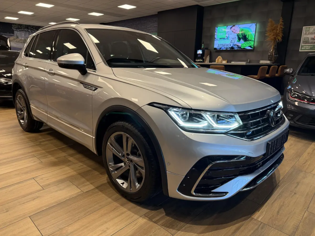 1.4 TSI eHybrid R-Line Business+ |PHEV|NAVI|CarPlay|Elek.Achterklep|IQ Light|