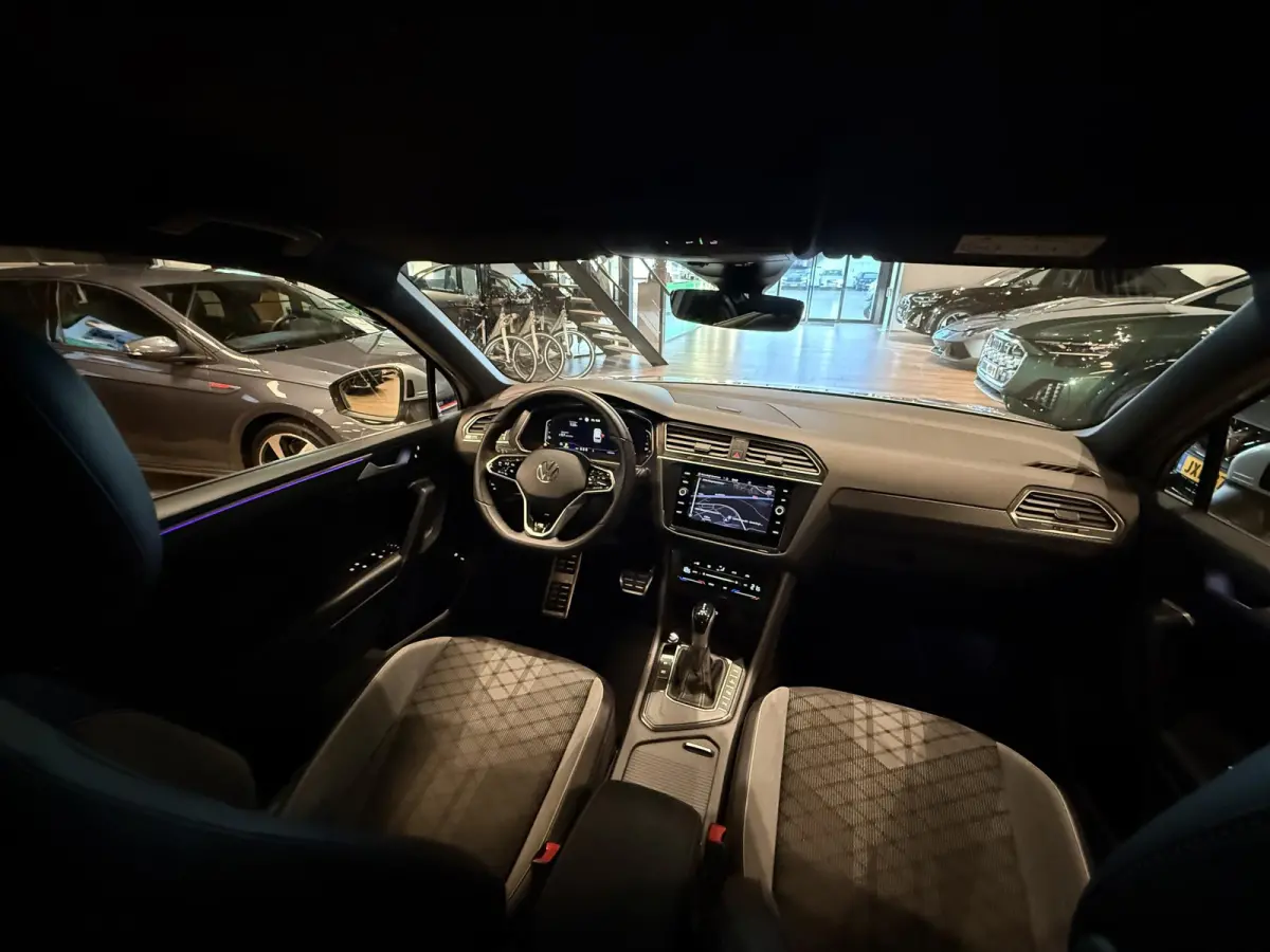 1.4 TSI eHybrid R-Line Business+ |PHEV|NAVI|CarPlay|Elek.Achterklep|IQ Light|
