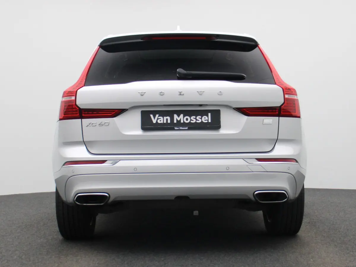 T6 Recharge Geartronic Inscription Expr. | Automaat | Panoramadak | Lederen Bekleding | Camera | Stoel + Stuurverwarming | Navigatie |