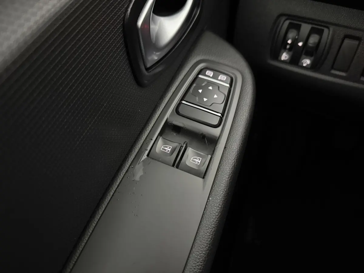 0.9 TCe Limited | Airco | Cruise | Parkeersens. | Navi | NAP