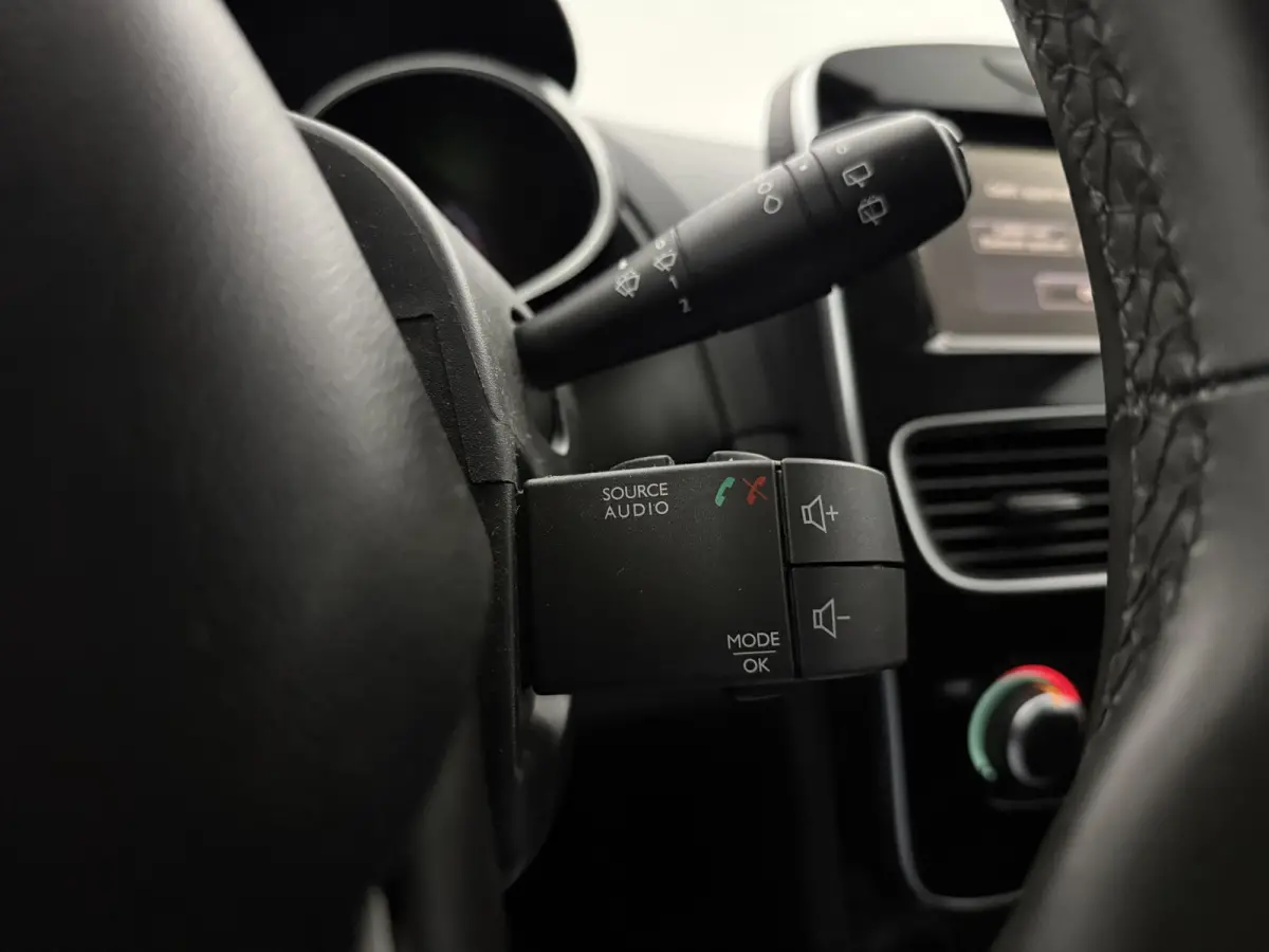 0.9 TCe Limited | Airco | Cruise | Parkeersens. | Navi | NAP