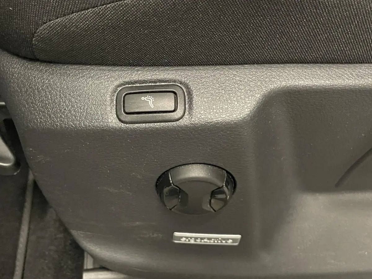 1.5 TSI DSG Highline Navigatie  Parkeersensoren Cruise Control  Blind Spot Assist  Stoelverwarming  ErgoActive stoelen  Climate Control