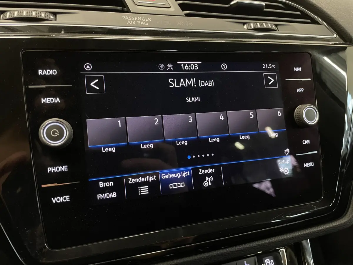 1.5 TSI DSG Highline Navigatie  Parkeersensoren Cruise Control  Blind Spot Assist  Stoelverwarming  ErgoActive stoelen  Climate Control