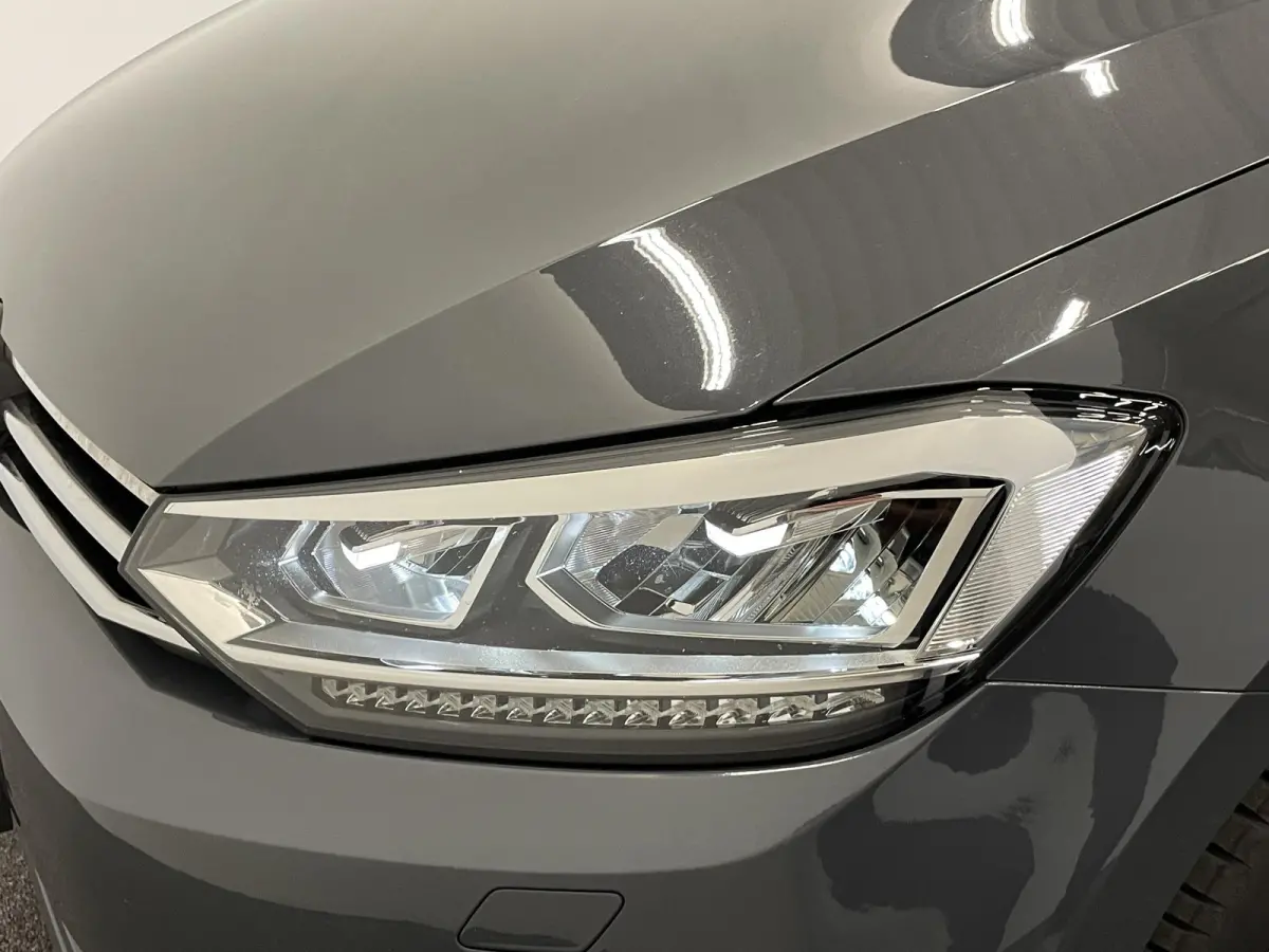 1.5 TSI DSG Highline Navigatie  Parkeersensoren Cruise Control  Blind Spot Assist  Stoelverwarming  ErgoActive stoelen  Climate Control