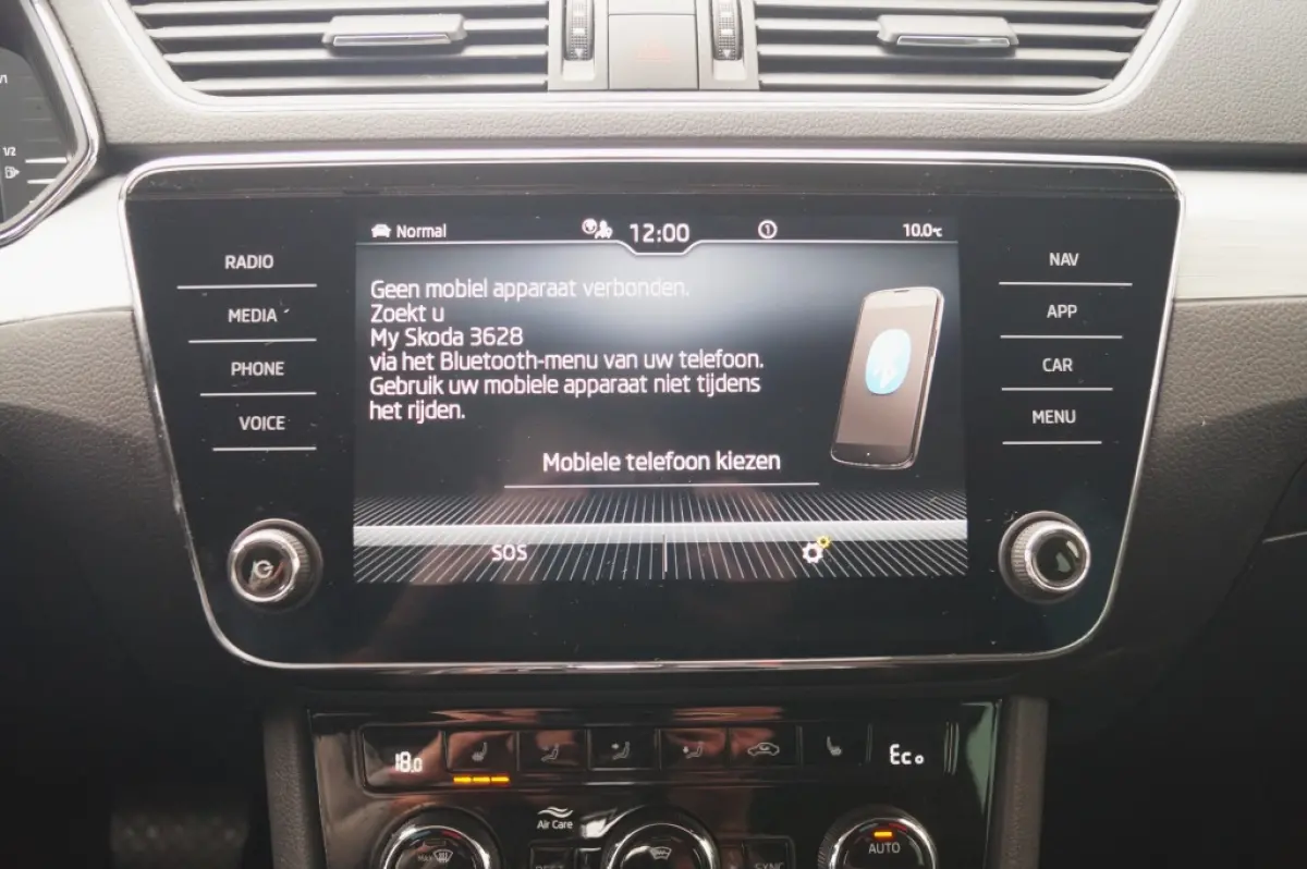 1.4 TSI iV PHEV Business Edition Plus -NAVI-ECC-