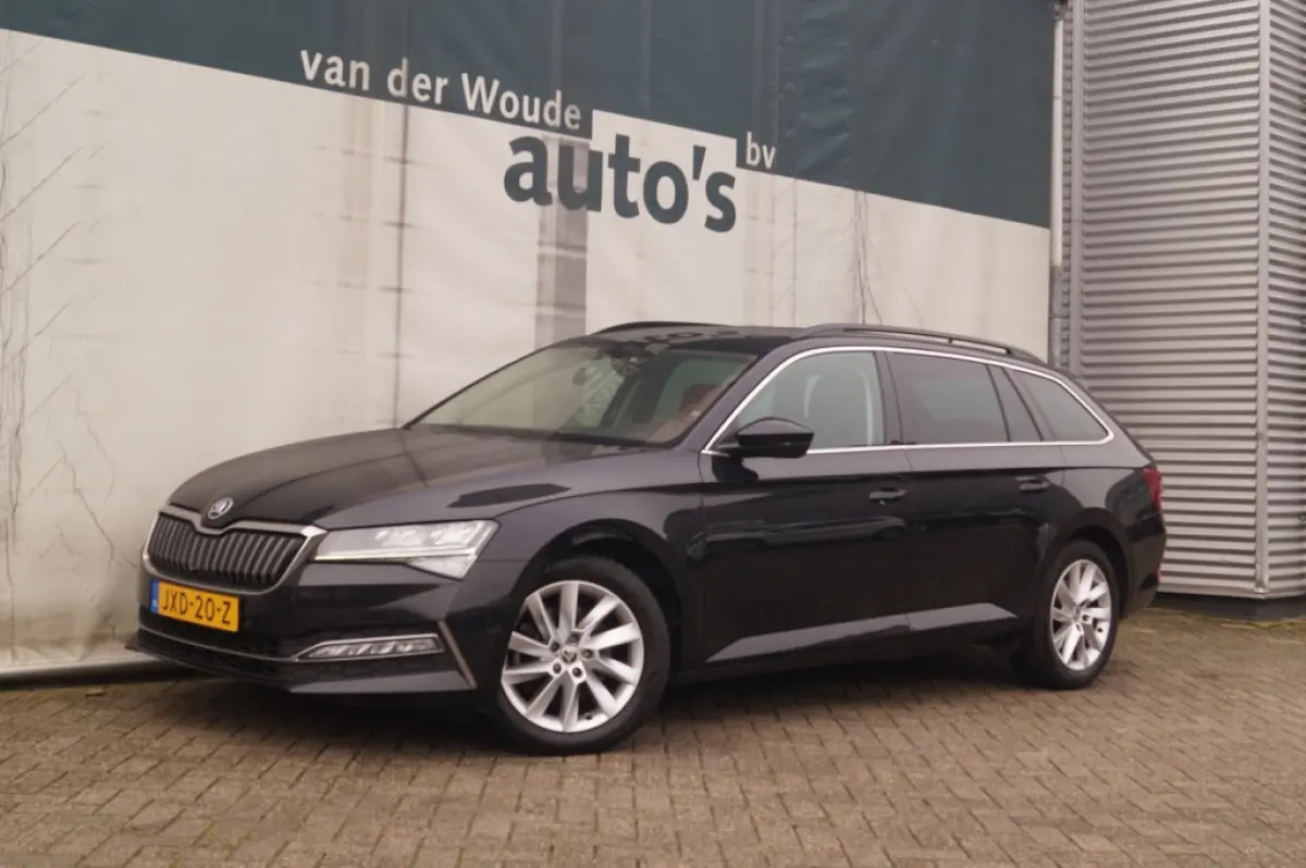 1.4 TSI iV PHEV Business Edition Plus -NAVI-ECC-