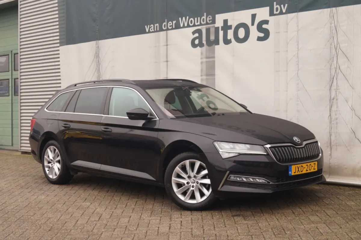 1.4 TSI iV PHEV Business Edition Plus -NAVI-ECC-