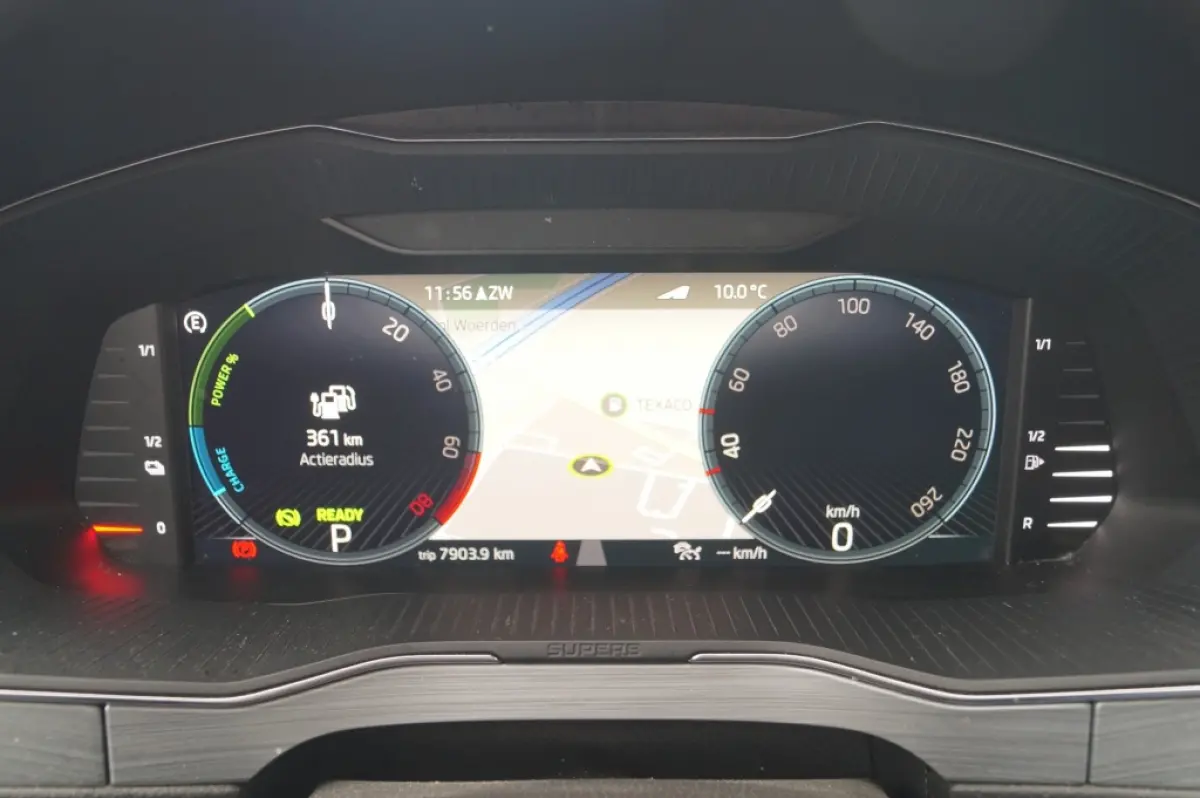 1.4 TSI iV PHEV Business Edition Plus -NAVI-ECC-