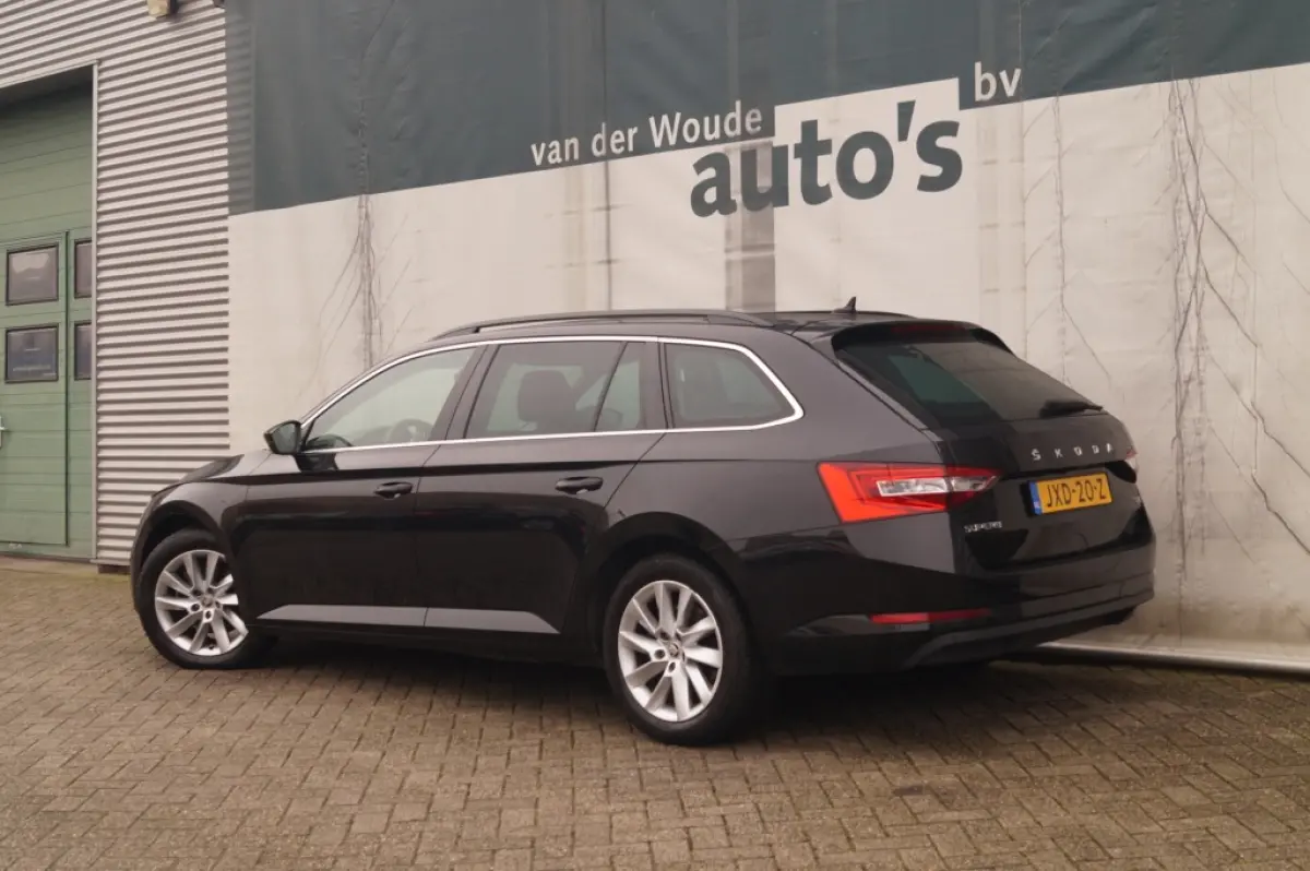 1.4 TSI iV PHEV Business Edition Plus -NAVI-ECC-