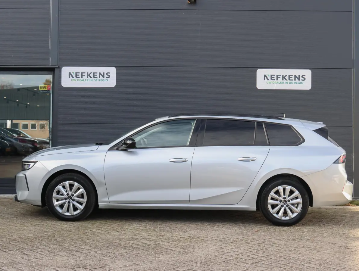 Business Edition 110 pk | Trekhaak | Keyless | Camera | Carplay | Adaptive Cruise Control