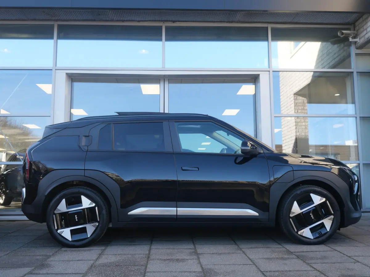 Plus Advanced 81.4 kWh | Schuifkanteldak | Stoel en stuurverwarming | Adaptief | Dode Hoek
