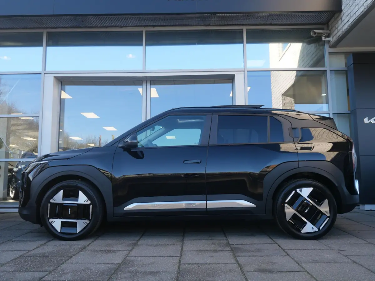 Plus Advanced 81.4 kWh | Schuifkanteldak | Stoel en stuurverwarming | Adaptief | Dode Hoek