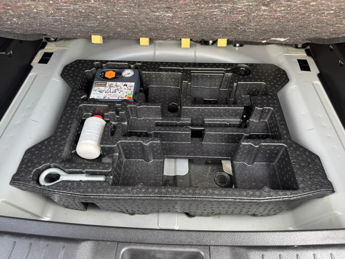 1.4 S Adaptive cruise Climate control Stoelverwarming LED Apple / Android Navigatie Achteruitrijcamera