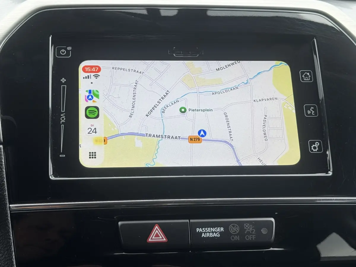 1.4 S Adaptive cruise Climate control Stoelverwarming LED Apple / Android Navigatie Achteruitrijcamera