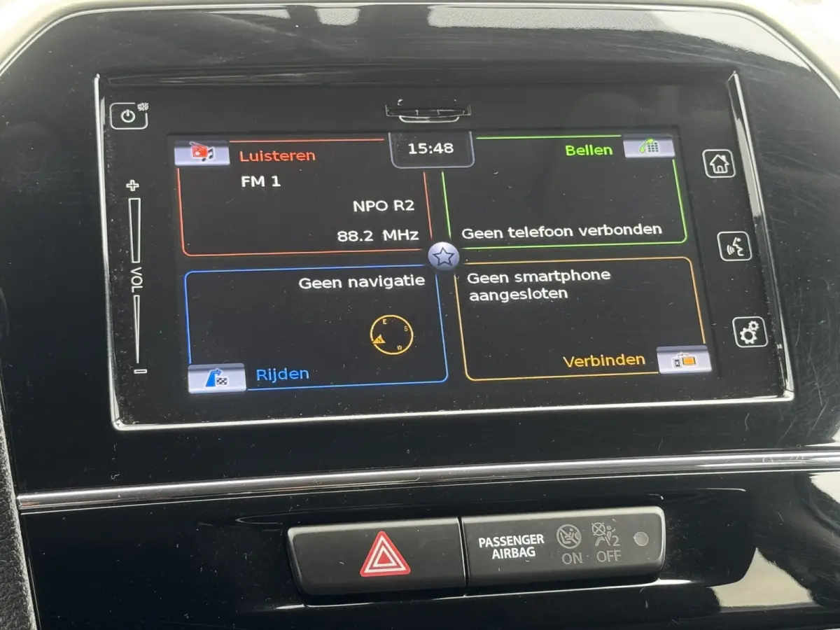 1.4 S Adaptive cruise Climate control Stoelverwarming LED Apple / Android Navigatie Achteruitrijcamera
