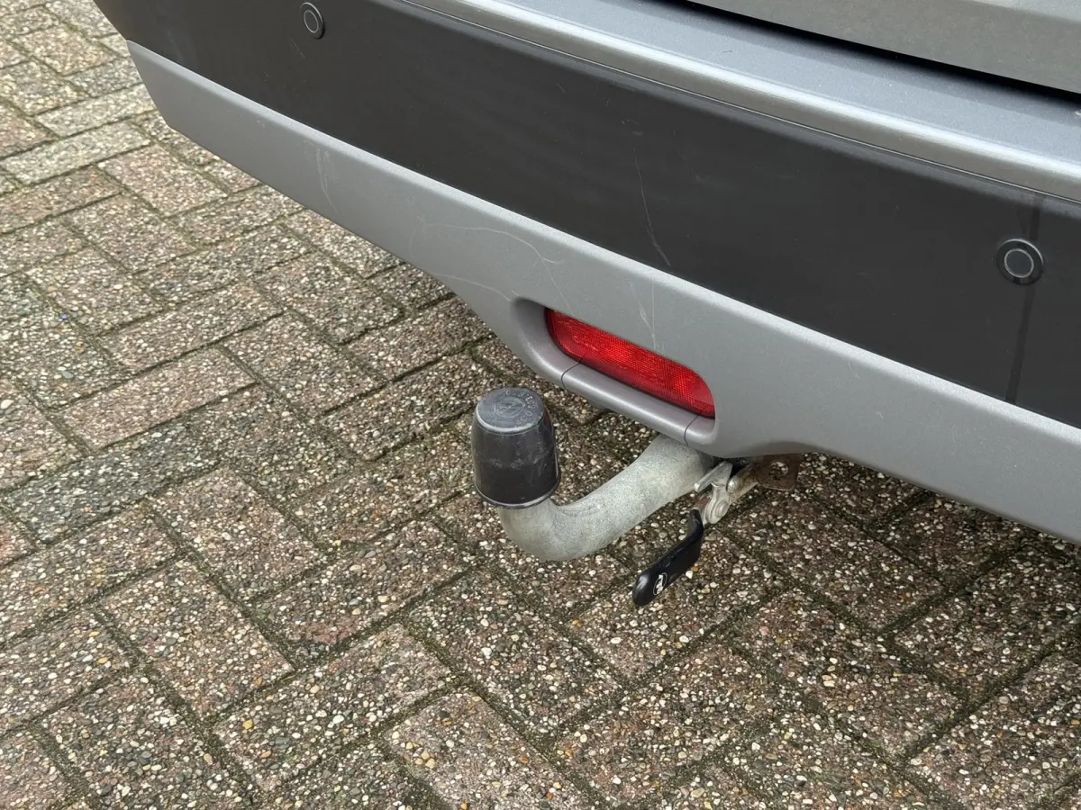 1.4 S Adaptive cruise Climate control Stoelverwarming LED Apple / Android Navigatie Achteruitrijcamera