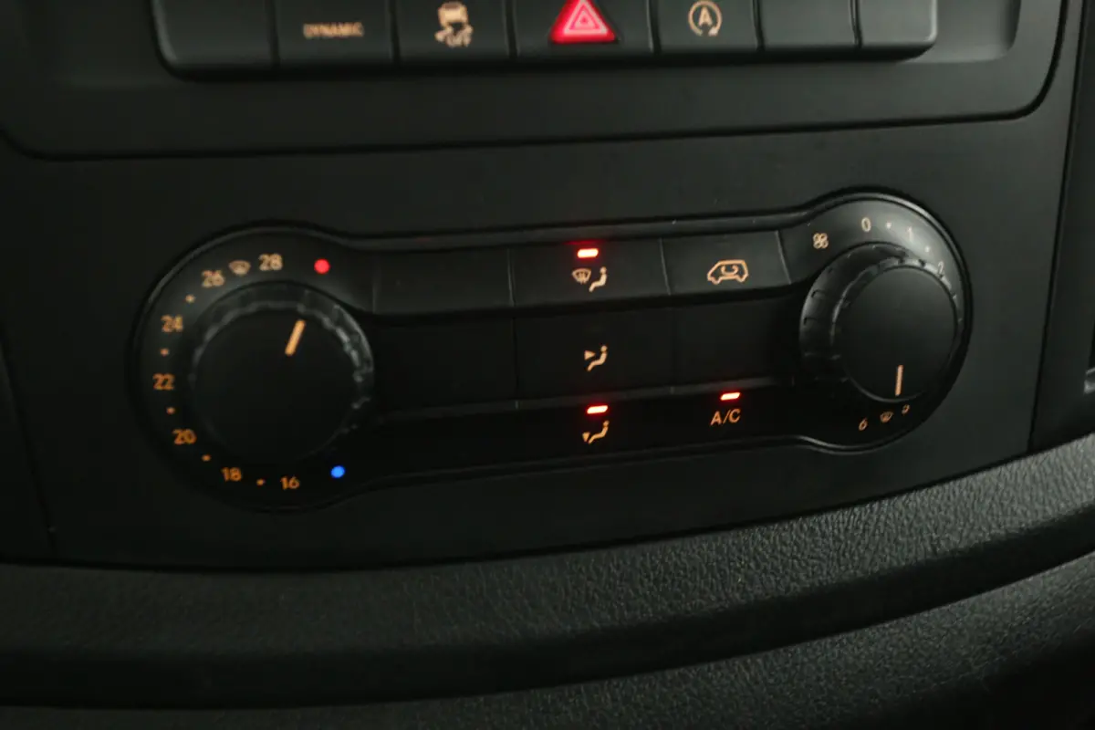 114 CDI Lang | Automaat | Airco | Cruise | 3 Zits | Trekhaak | Camera | Carplay | Navi