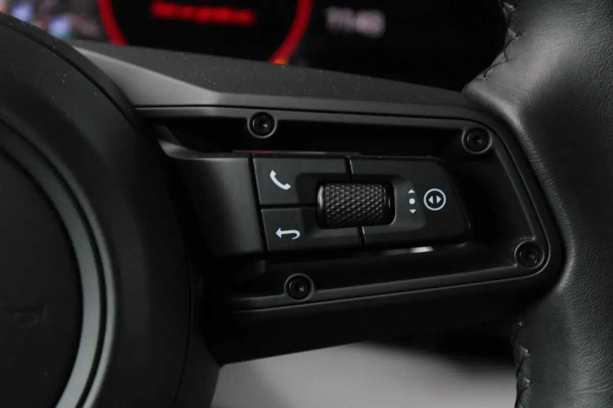 Turbo 93 kWh | Passenger Displ. | Sportchrono | Pano