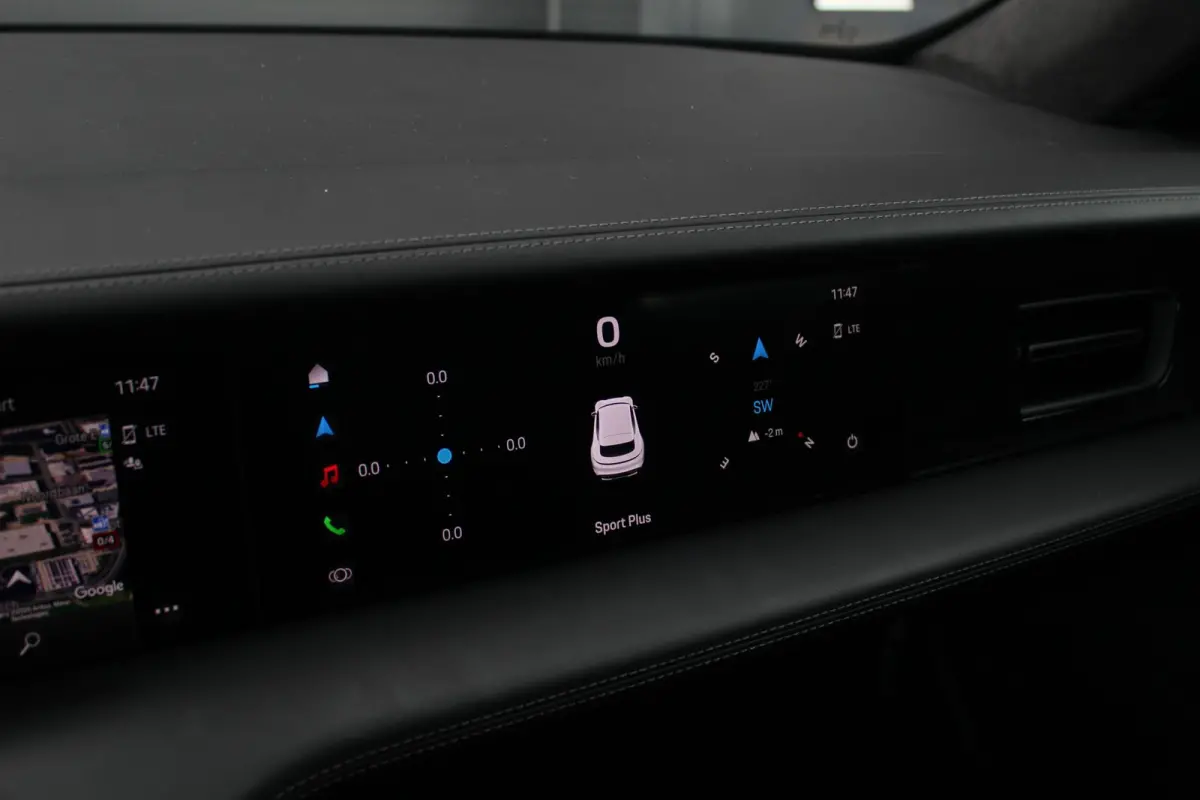 Turbo 93 kWh | Passenger Displ. | Sportchrono | Pano