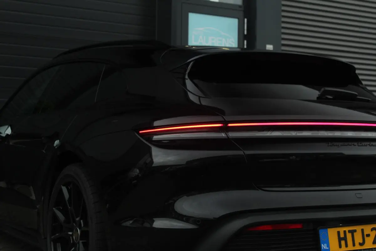 Turbo 93 kWh | Passenger Displ. | Sportchrono | Pano