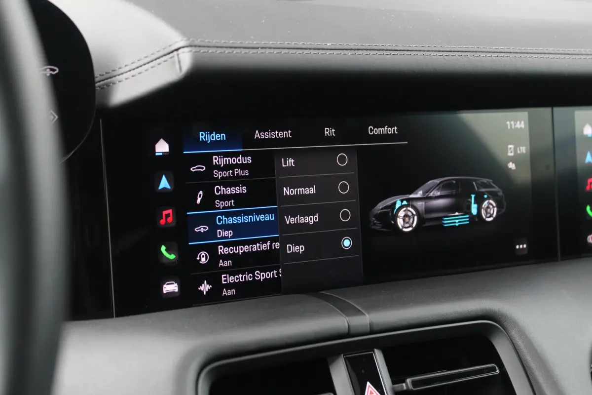 Turbo 93 kWh | Passenger Displ. | Sportchrono | Pano