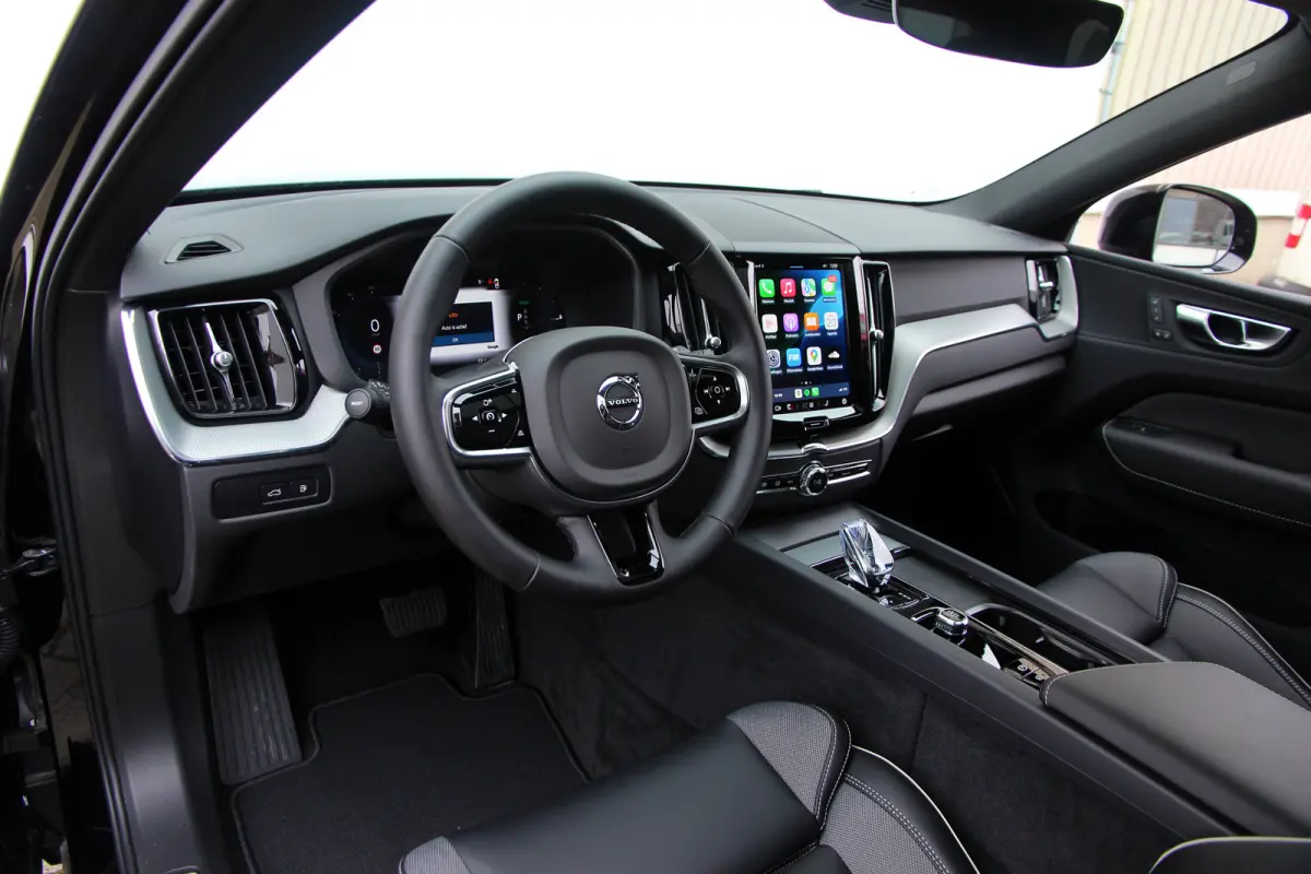 2.0 T6 Plug-in hybrid AWD Plus Black Edition R-Design | Nieuw | Pano | Head-up | ACC |