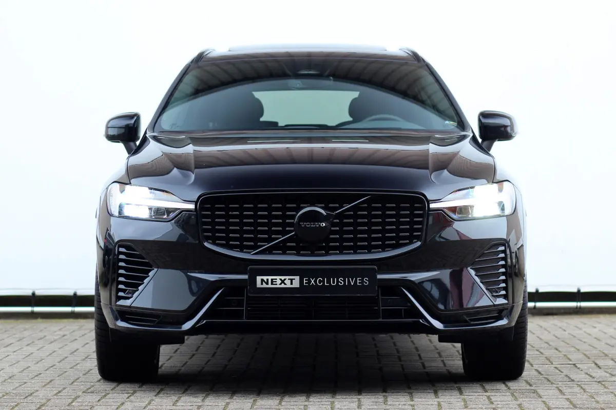 2.0 T6 Plug-in hybrid AWD Plus Black Edition R-Design | Nieuw | Pano | Head-up | ACC |