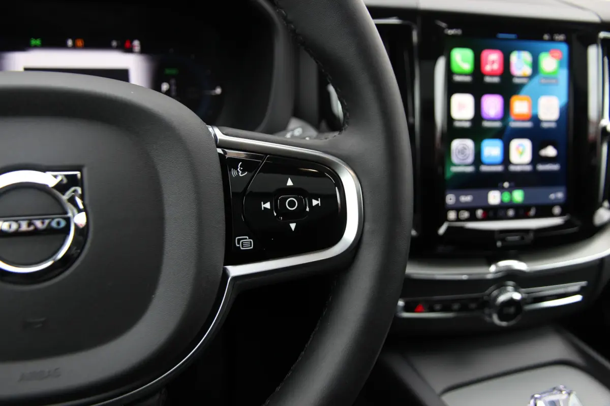 2.0 T6 Plug-in hybrid AWD Plus Black Edition R-Design | Nieuw | Pano | Head-up | ACC |