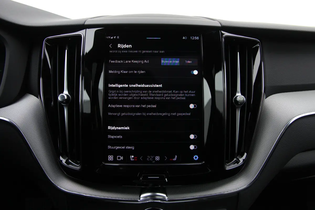 2.0 T6 Plug-in hybrid AWD Plus Black Edition R-Design | Nieuw | Pano | Head-up | ACC |