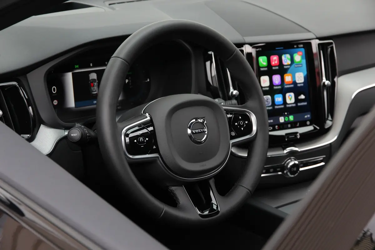 2.0 T6 Plug-in hybrid AWD Plus Black Edition R-Design | Nieuw | Pano | Head-up | ACC |
