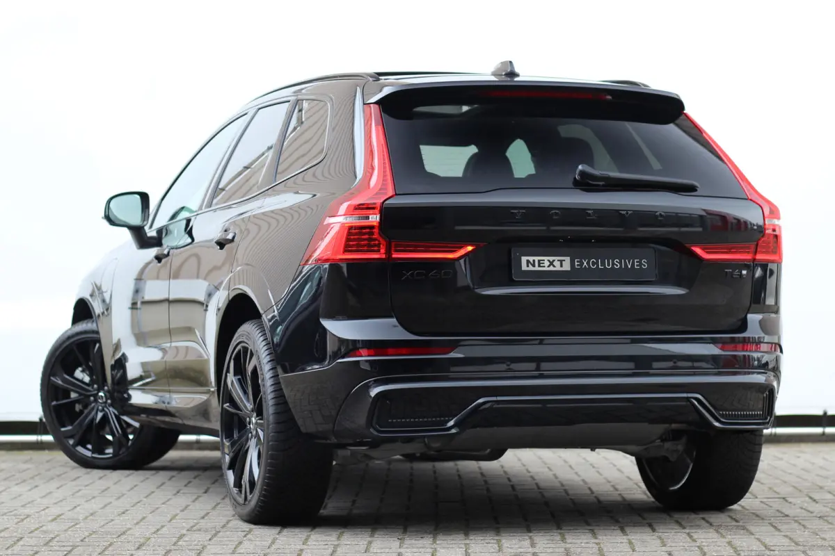 2.0 T6 Plug-in hybrid AWD Plus Black Edition R-Design | Nieuw | Pano | Head-up | ACC |