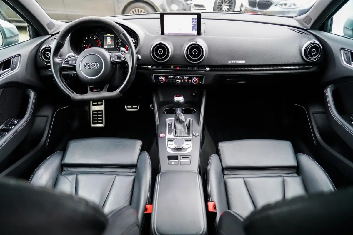 2.5 TFSI RS 3 quattro Pro Line Plus | FABRIEKSNIEUW DOOR STIPT | Panorama | Carbon Pakket | NIEUW | NAP