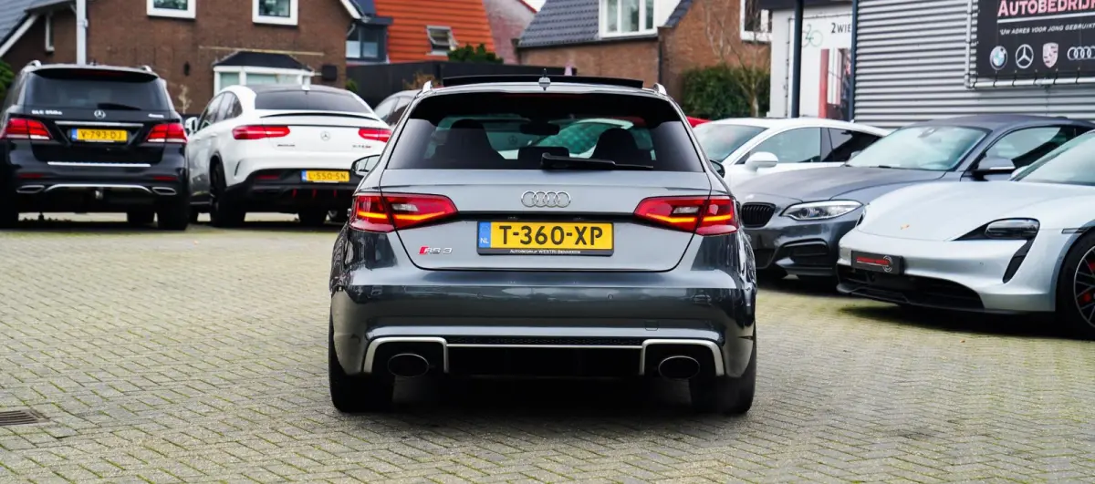 2.5 TFSI RS 3 quattro Pro Line Plus | FABRIEKSNIEUW DOOR STIPT | Panorama | Carbon Pakket | NIEUW | NAP