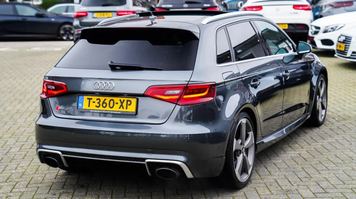 2.5 TFSI RS 3 quattro Pro Line Plus | FABRIEKSNIEUW DOOR STIPT | Panorama | Carbon Pakket | NIEUW | NAP
